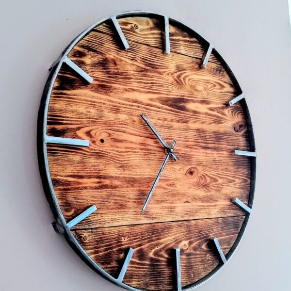 Zegar Loft w stylu industrialnym, z tarczą drewnianą | SailDecor.eu