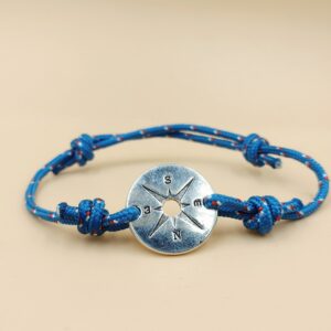 Regulowana bransoletka żeglarska z dużą różą wiatrów ze sznurka