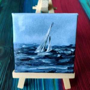 Mały obraz marynistyczny regaty żaglówki na sztaludze